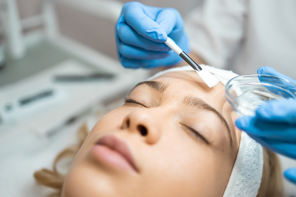 How Chemical Peels Are Done